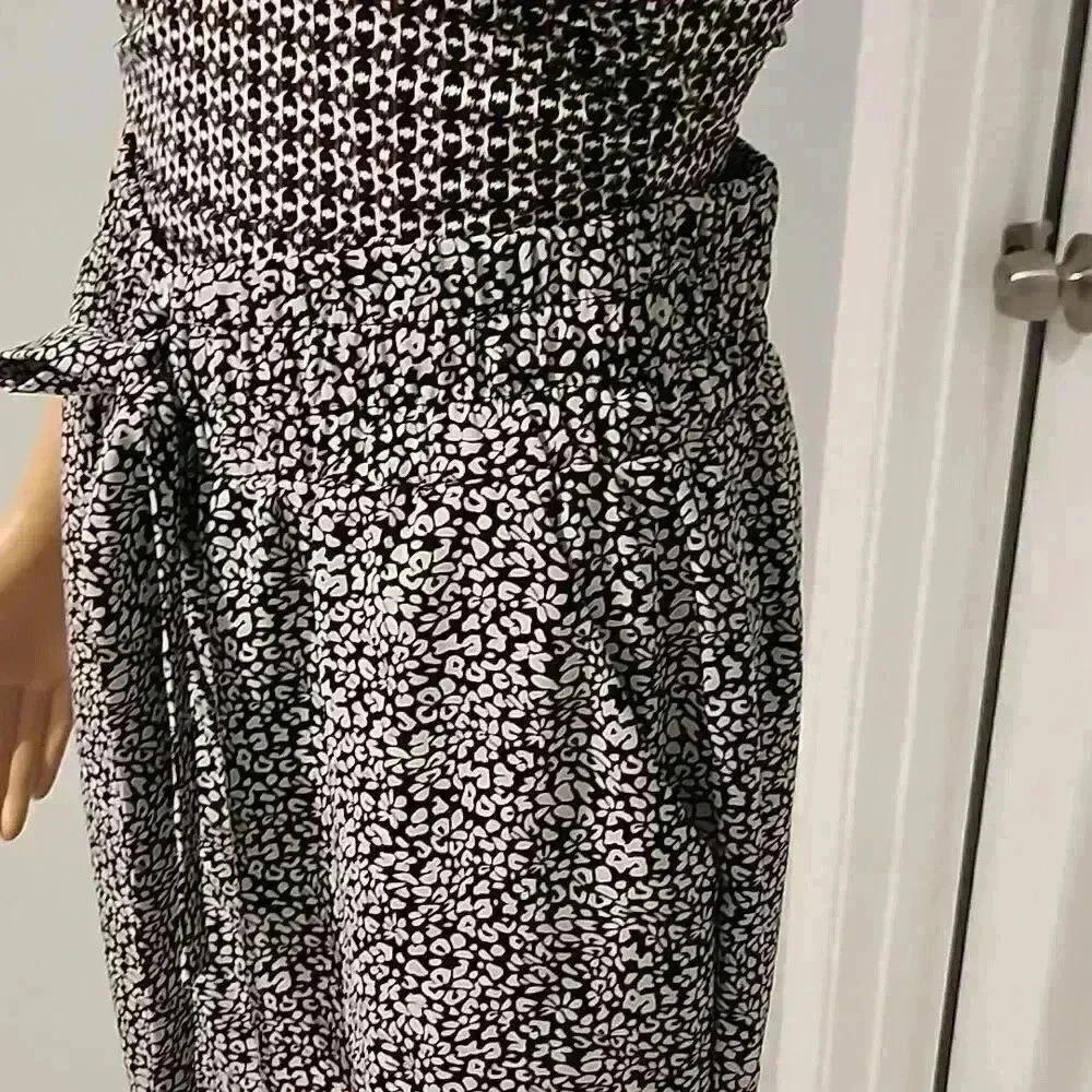 Pants - Picture 4 of 8